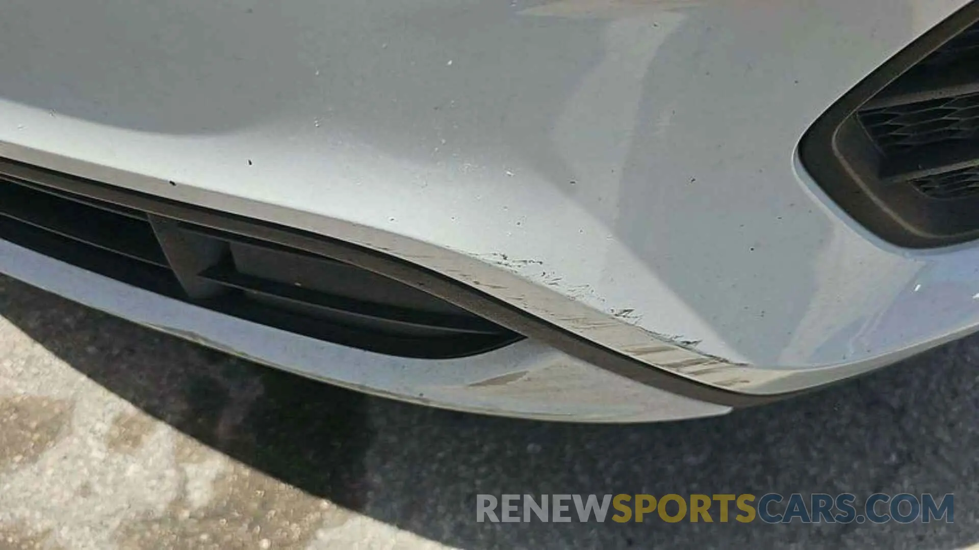 20 Photograph of a damaged car 1FMCU9HD1KUC35933 FORD ESCAPE 2019