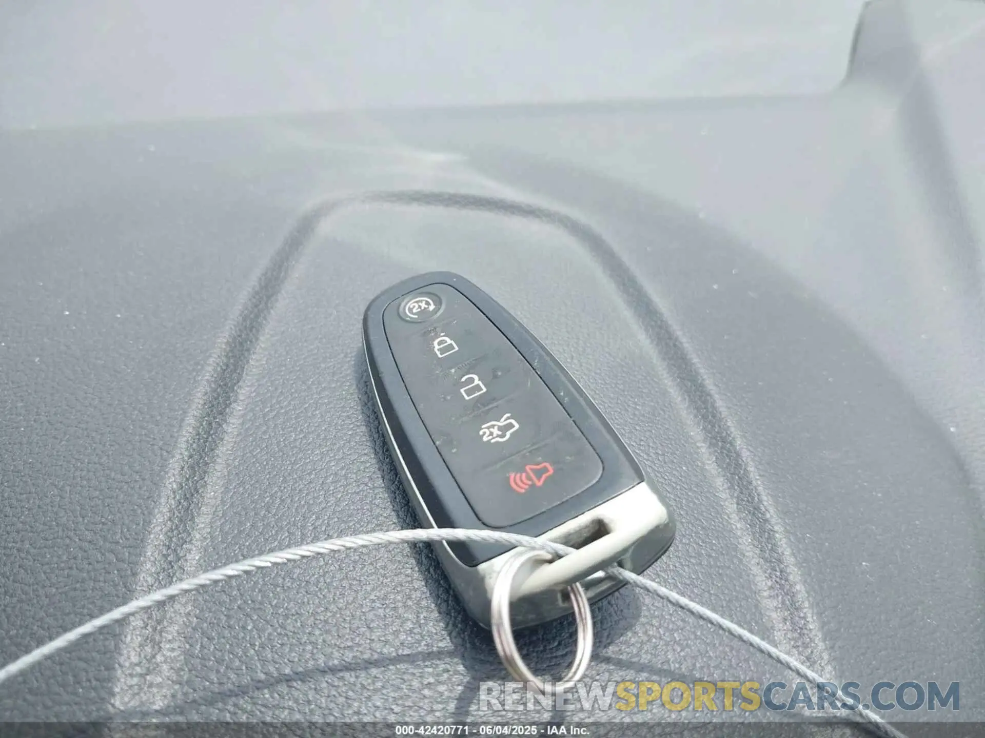 11 Photograph of a damaged car 1FMCU9HD2KUA41511 FORD ESCAPE 2019