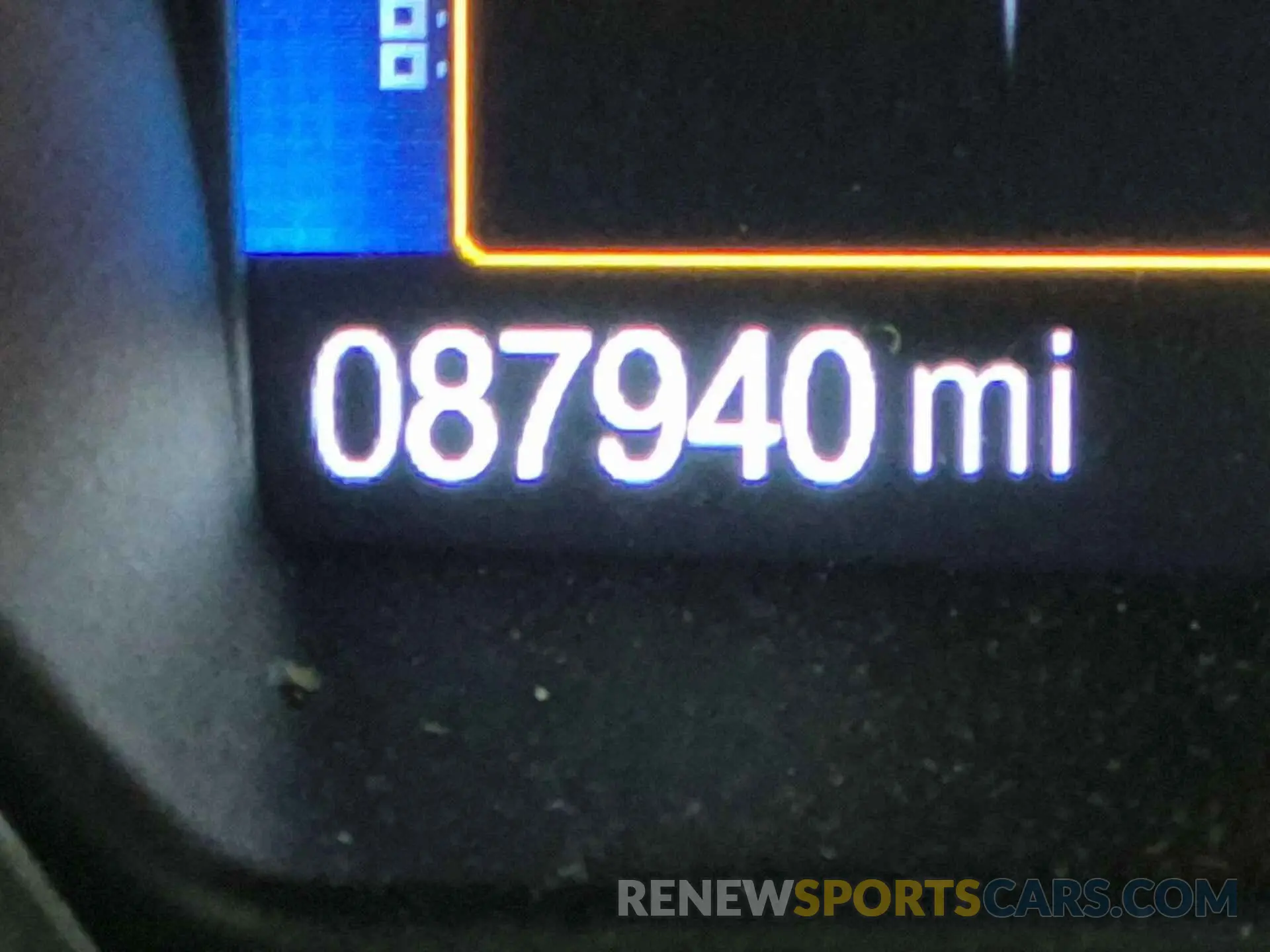 33 Photograph of a damaged car 1FMCU9HD2KUA65596 FORD ESCAPE 2019