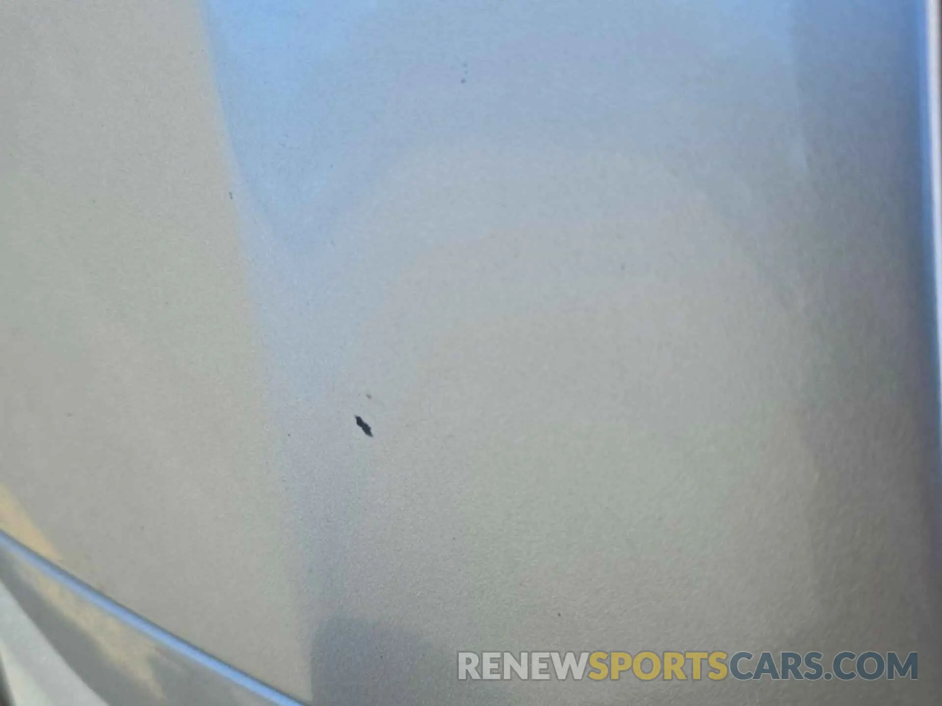 18 Photograph of a damaged car 1FMCU9HD2KUA72581 FORD ESCAPE 2019