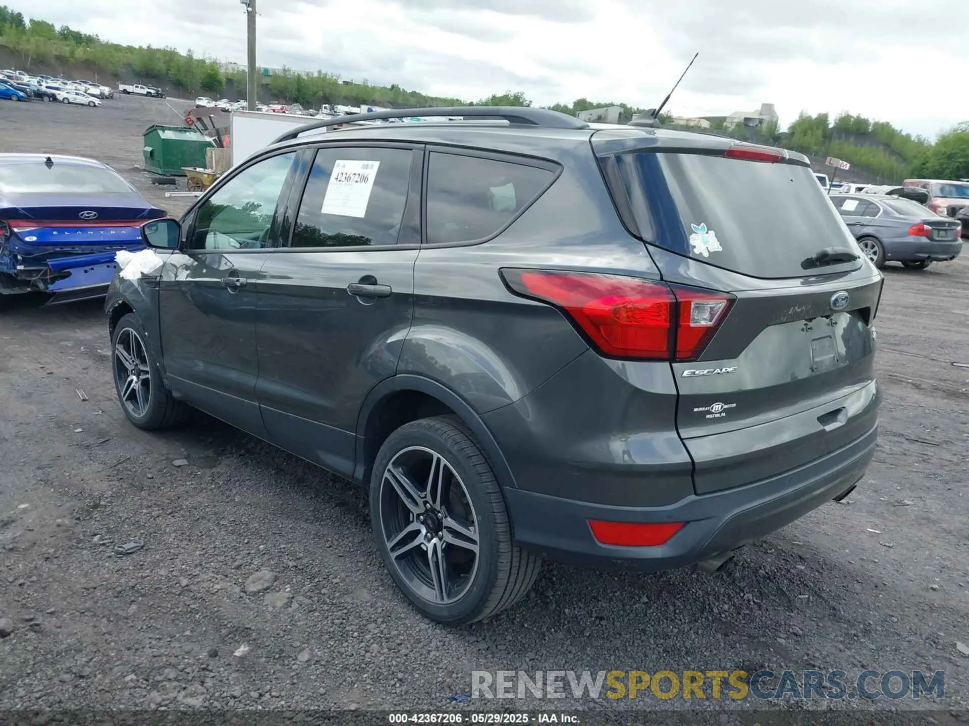 3 Photograph of a damaged car 1FMCU9HD2KUA73231 FORD ESCAPE 2019