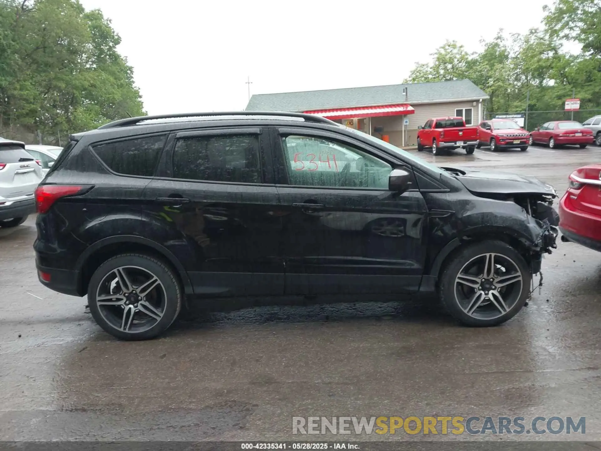 13 Photograph of a damaged car 1FMCU9HD2KUA94855 FORD ESCAPE 2019
