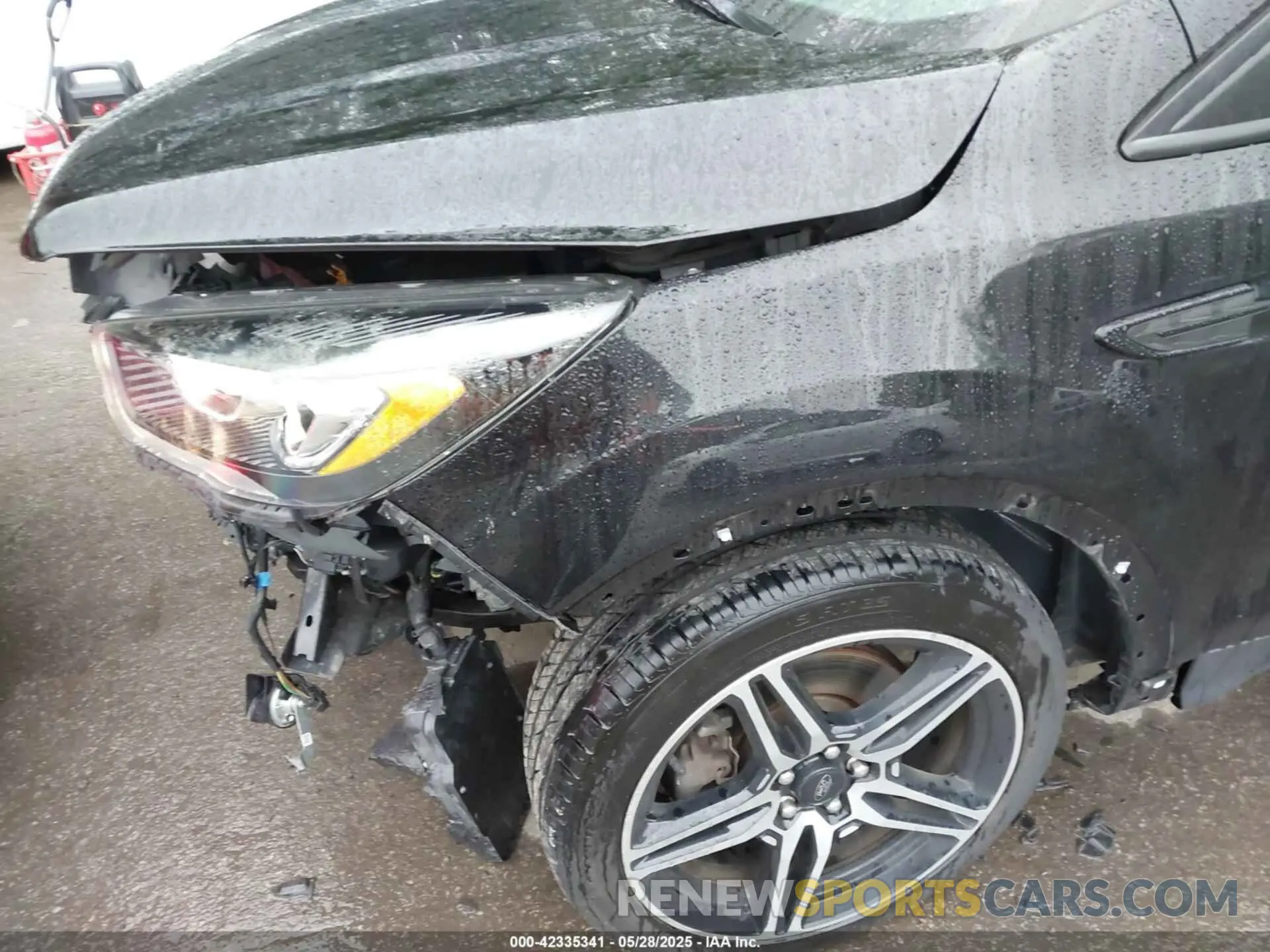 18 Photograph of a damaged car 1FMCU9HD2KUA94855 FORD ESCAPE 2019