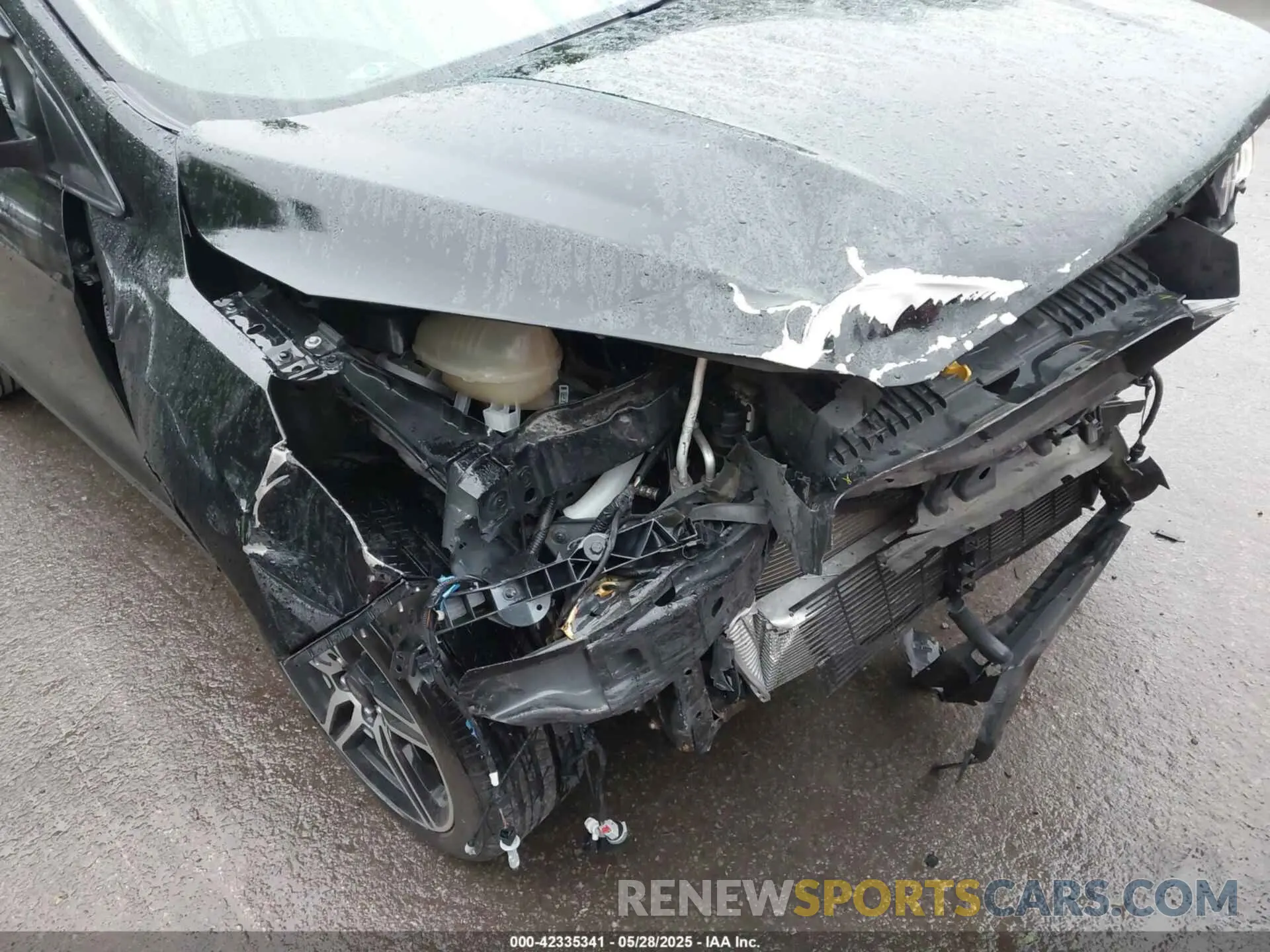 19 Photograph of a damaged car 1FMCU9HD2KUA94855 FORD ESCAPE 2019