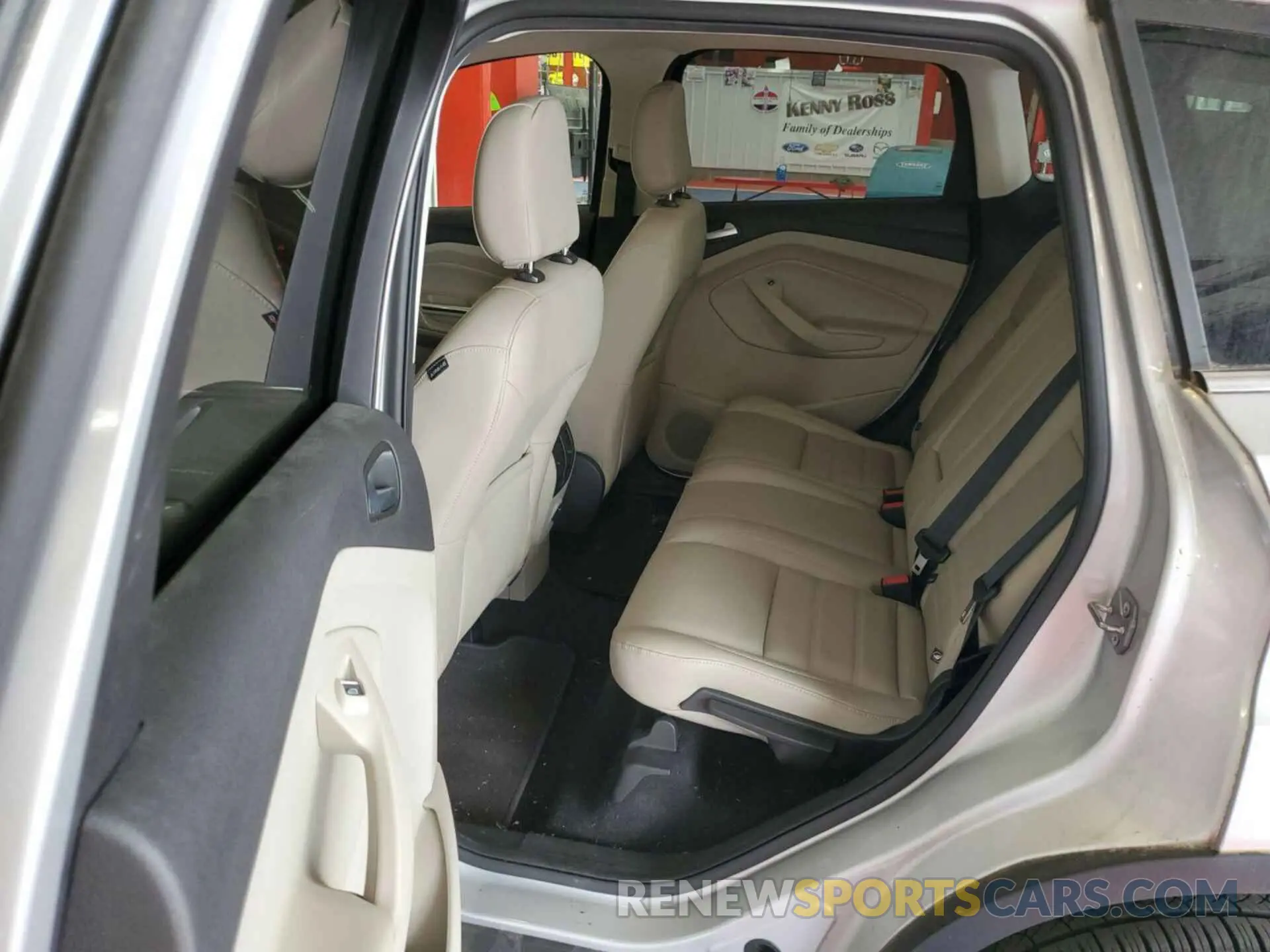 27 Photograph of a damaged car 1FMCU9HD2KUB11752 FORD ESCAPE 2019