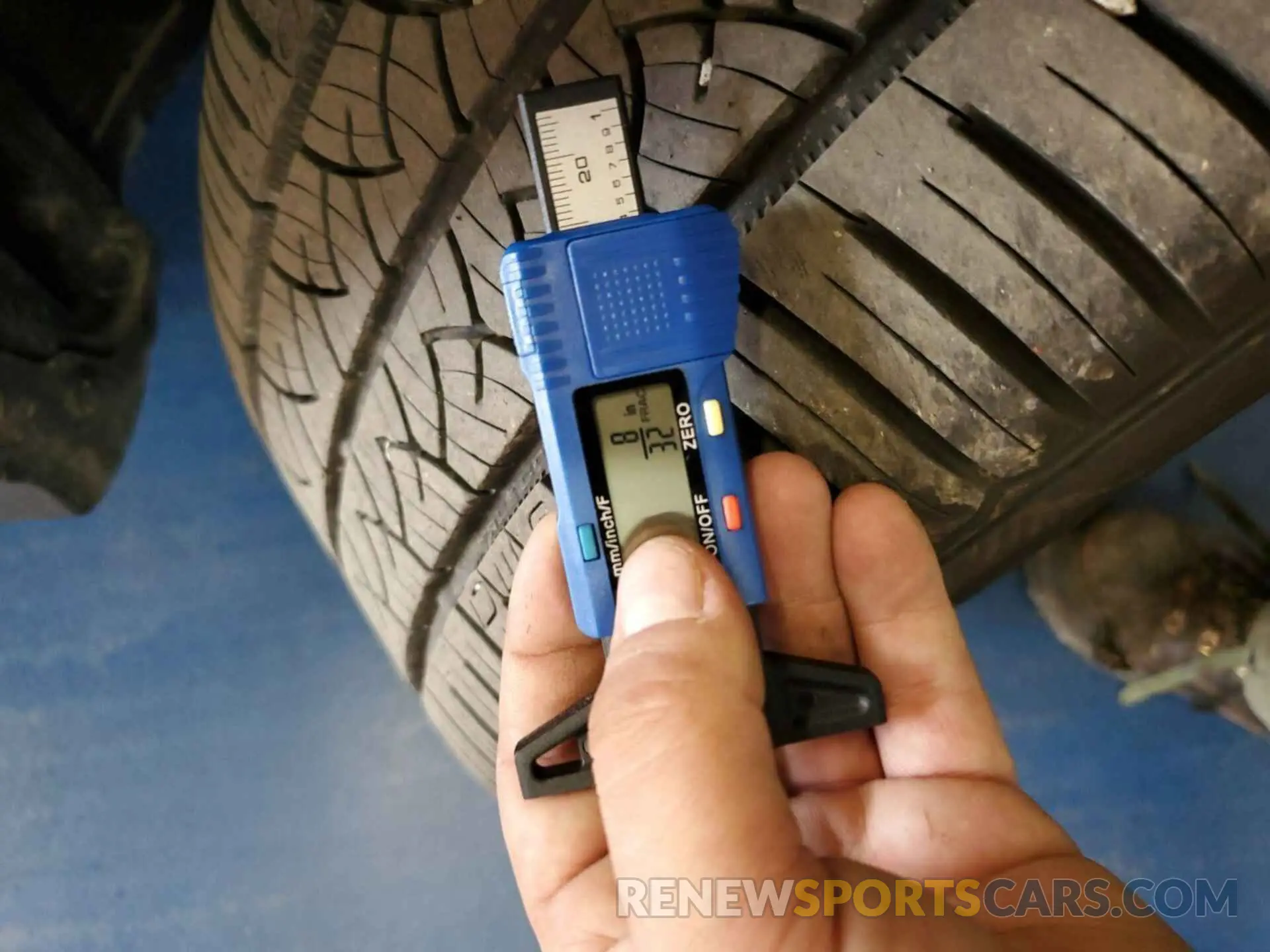 3 Photograph of a damaged car 1FMCU9HD2KUB11752 FORD ESCAPE 2019