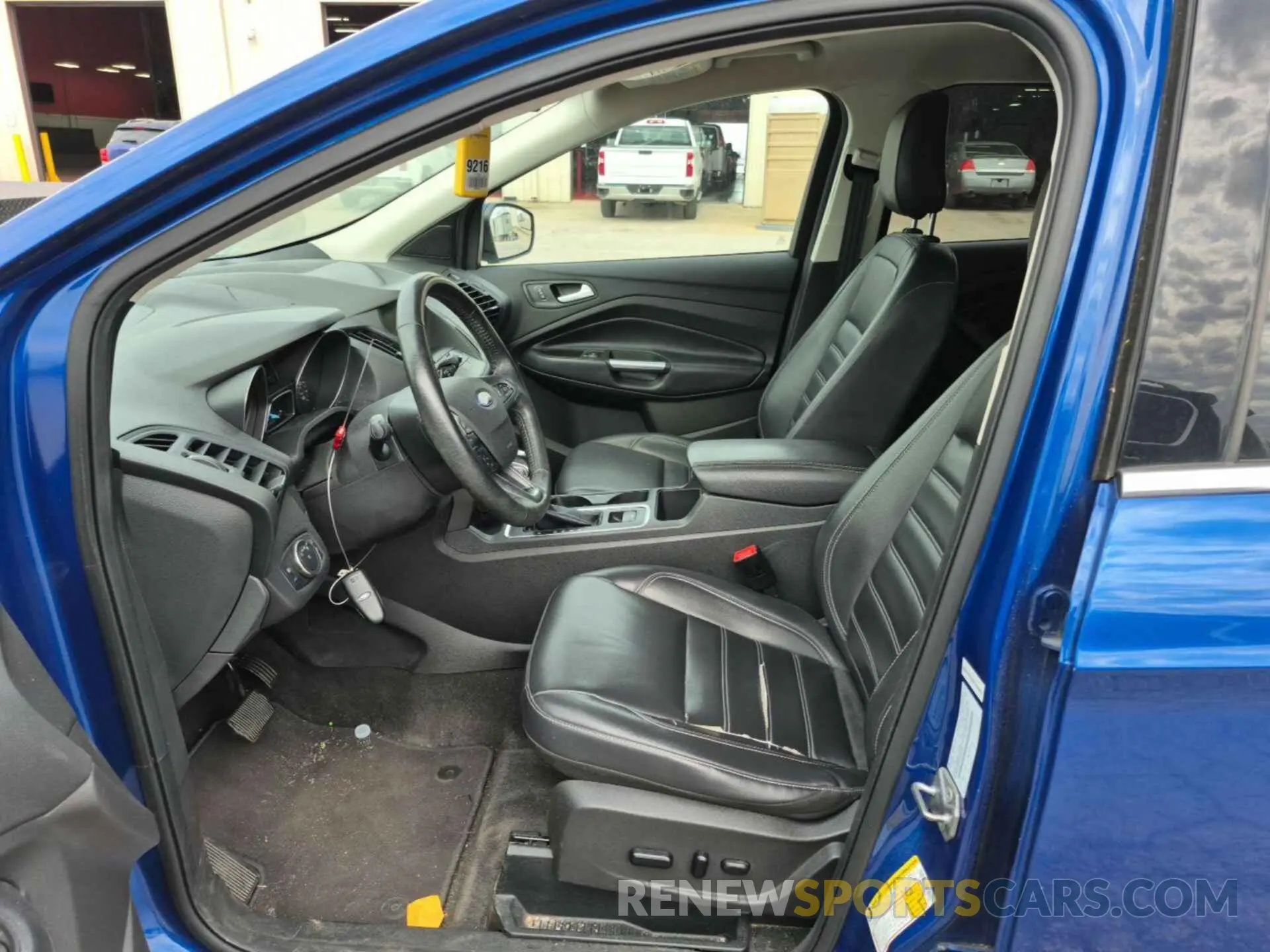 3 Photograph of a damaged car 1FMCU9HD2KUB11881 FORD ESCAPE 2019