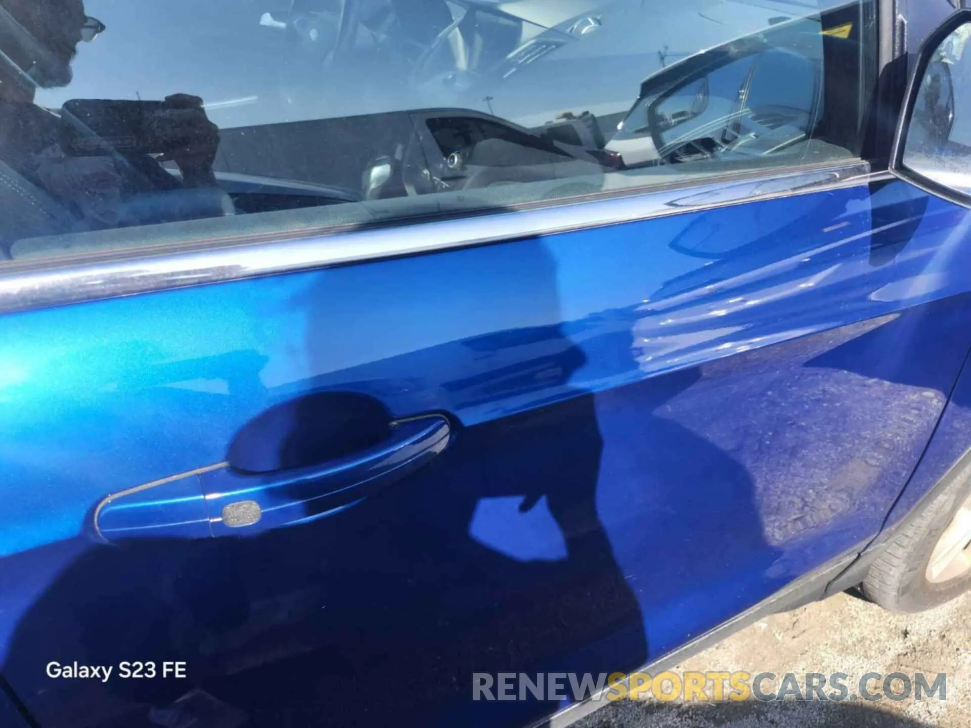 32 Photograph of a damaged car 1FMCU9HD2KUB11881 FORD ESCAPE 2019