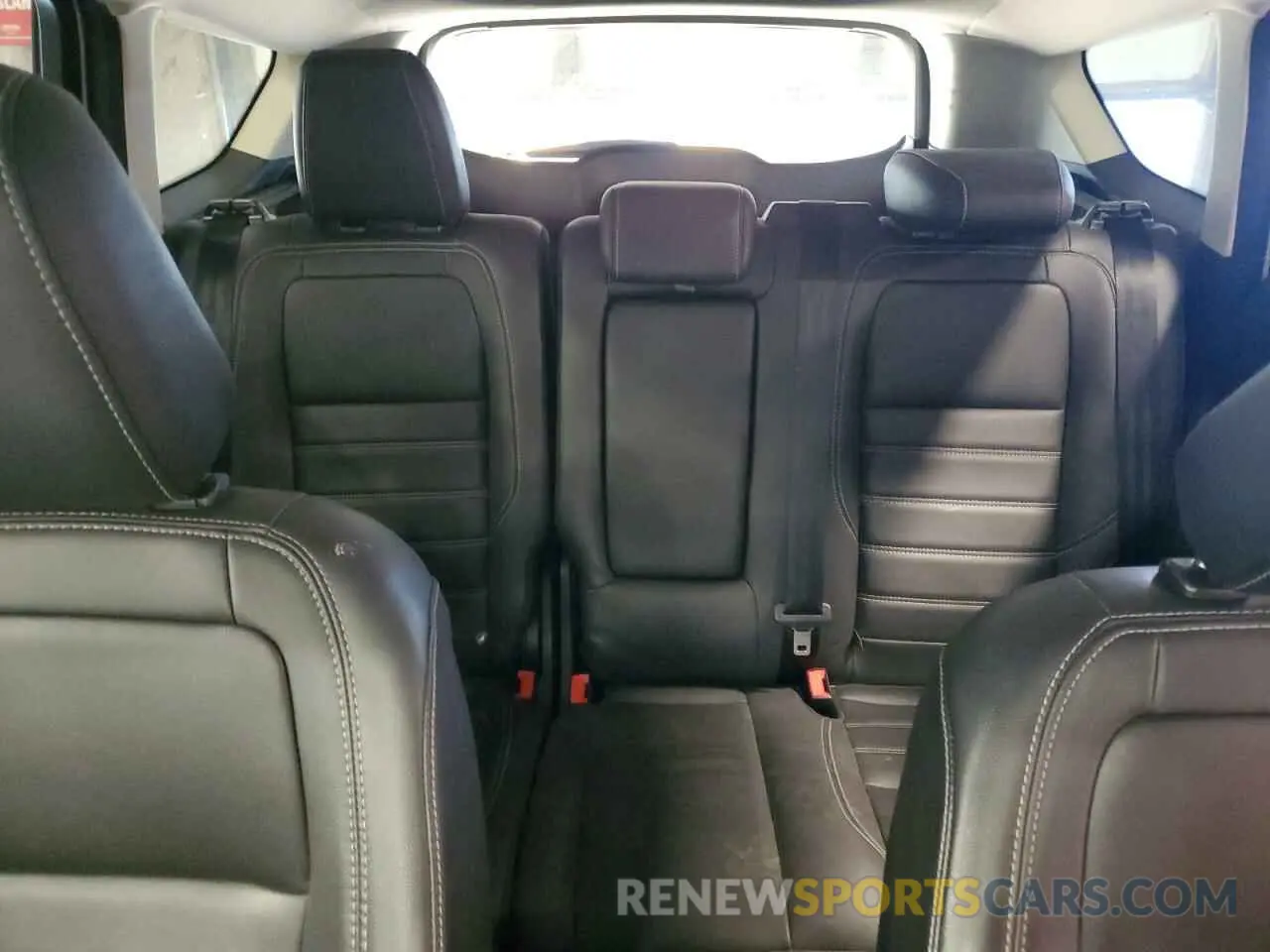 10 Photograph of a damaged car 1FMCU9HD2KUB24274 FORD ESCAPE 2019