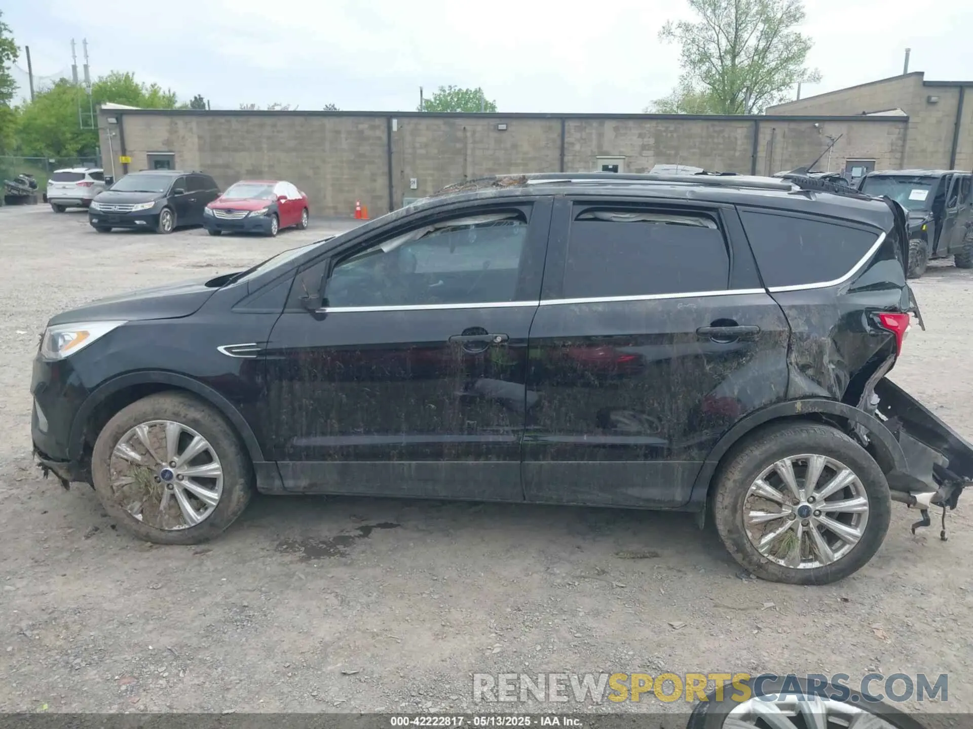 14 Photograph of a damaged car 1FMCU9HD2KUB91201 FORD ESCAPE 2019