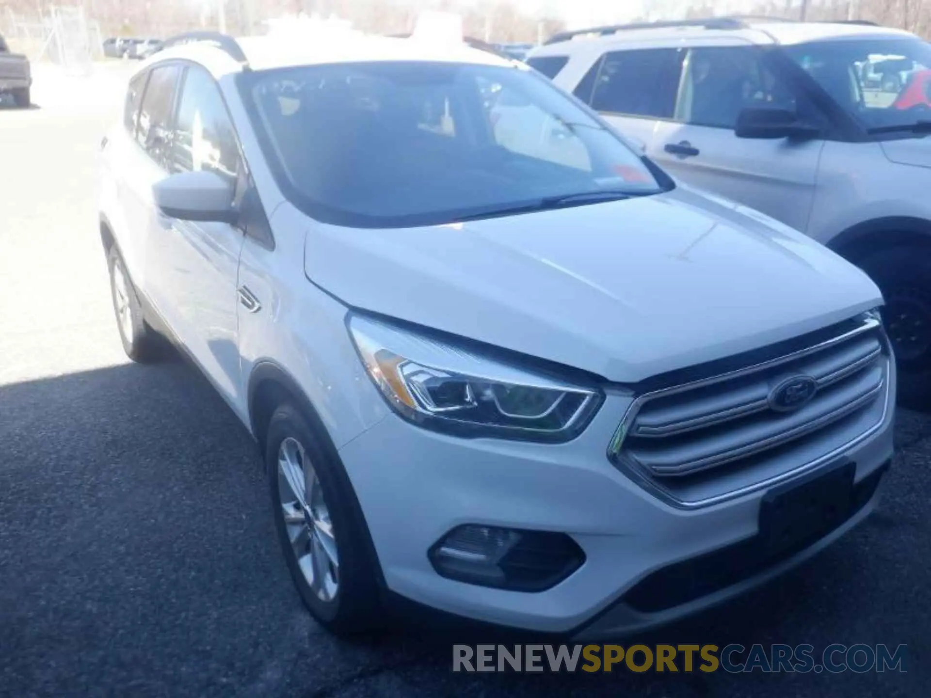 5 Photograph of a damaged car 1FMCU9HD2KUC07672 FORD ESCAPE 2019
