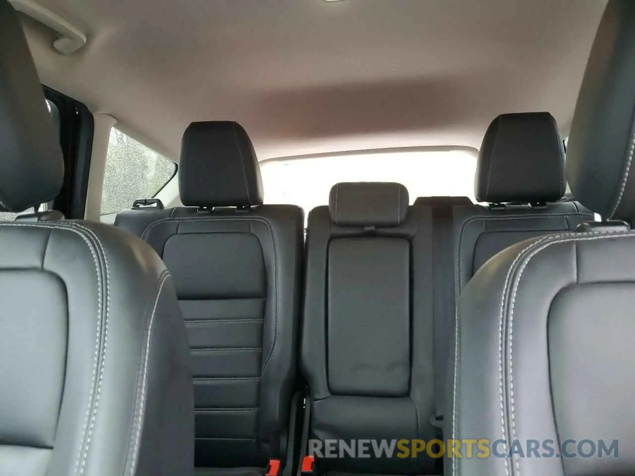 10 Photograph of a damaged car 1FMCU9HD3KUA68989 FORD ESCAPE 2019