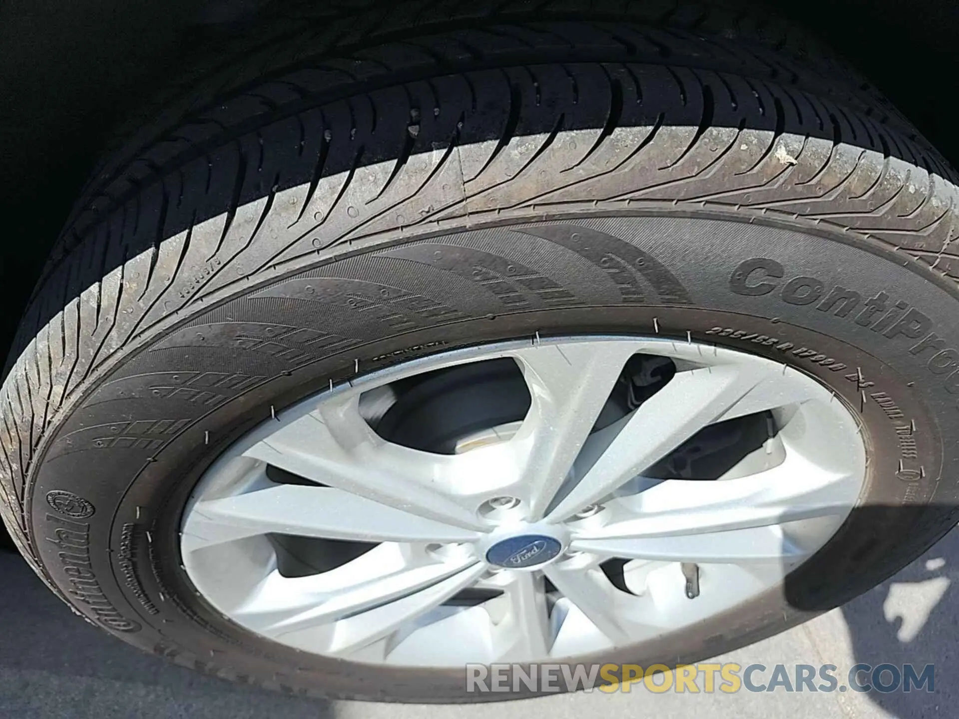 1 Photograph of a damaged car 1FMCU9HD3KUA71343 FORD ESCAPE 2019