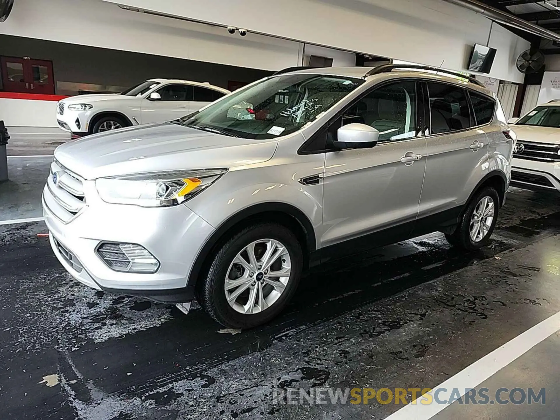 2 Photograph of a damaged car 1FMCU9HD3KUA71343 FORD ESCAPE 2019