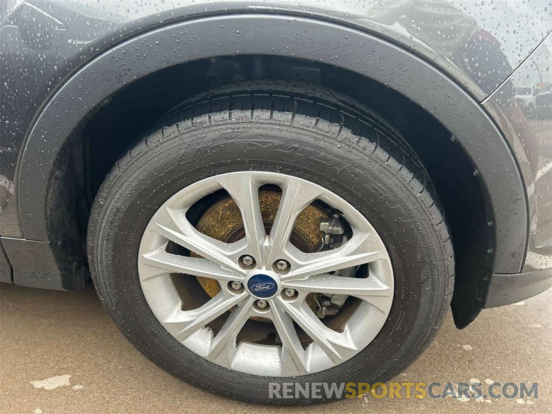 6 Photograph of a damaged car 1FMCU9HD3KUB82443 FORD ESCAPE 2019