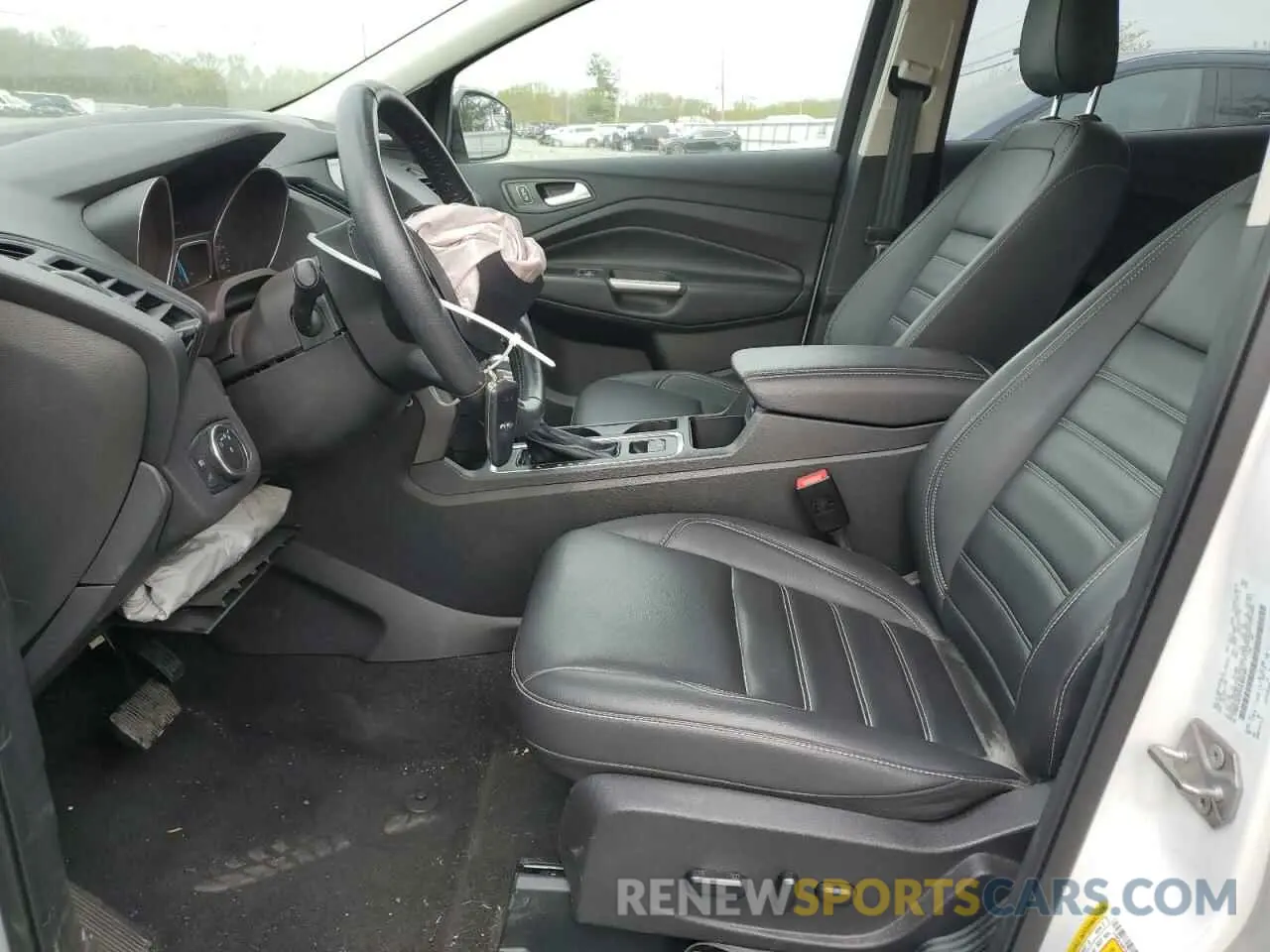 7 Photograph of a damaged car 1FMCU9HD3KUB92387 FORD ESCAPE 2019