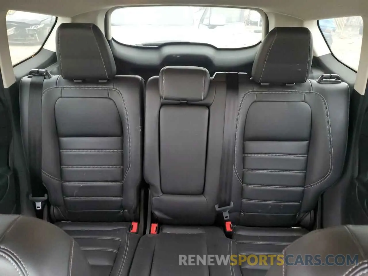 10 Photograph of a damaged car 1FMCU9HD4KUA12656 FORD ESCAPE 2019