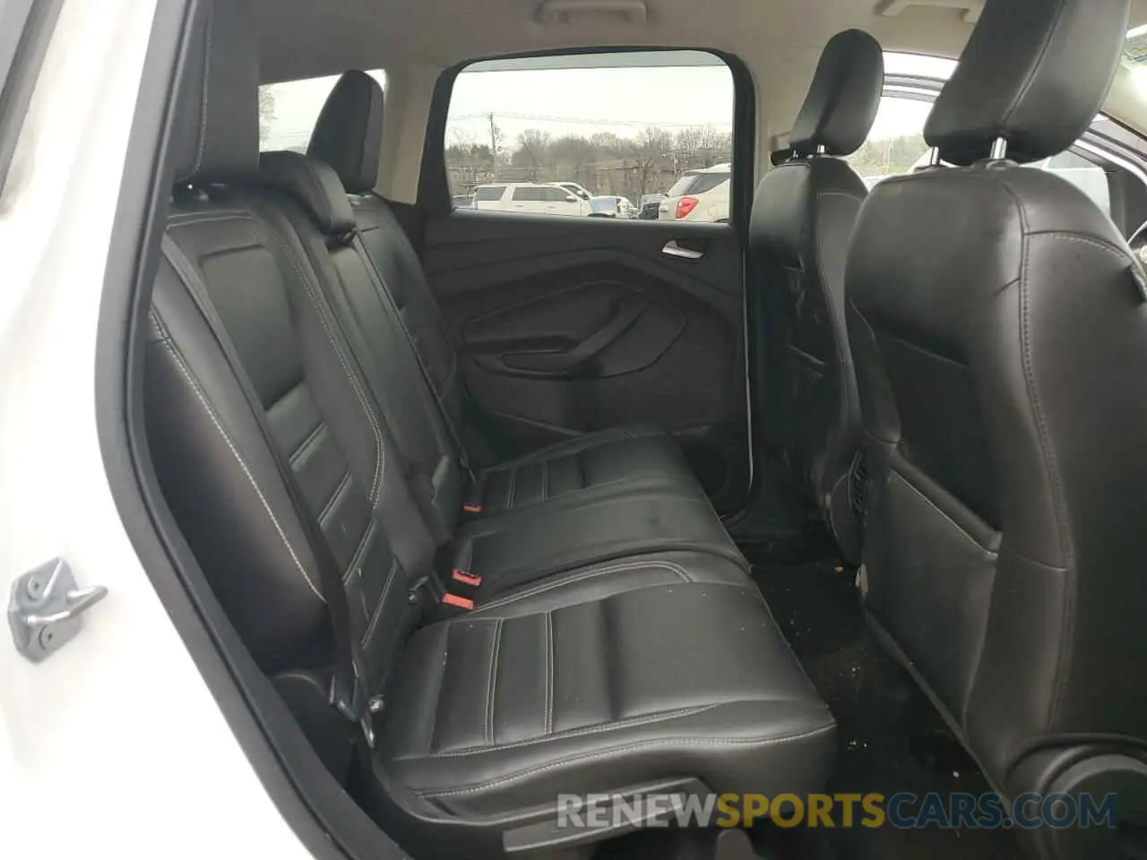 11 Photograph of a damaged car 1FMCU9HD4KUA12656 FORD ESCAPE 2019