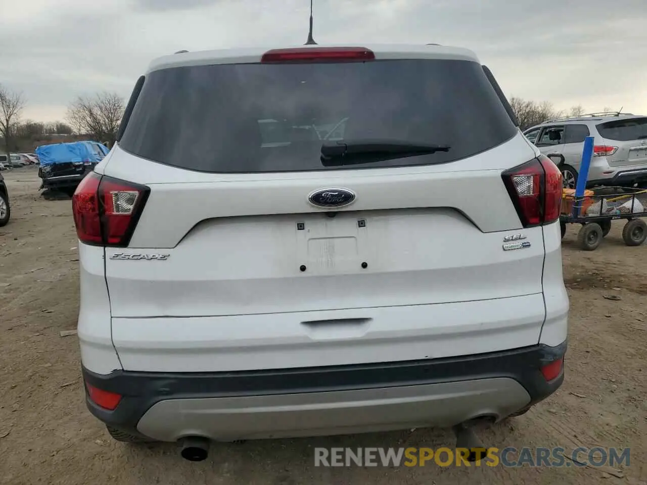 6 Photograph of a damaged car 1FMCU9HD4KUA12656 FORD ESCAPE 2019