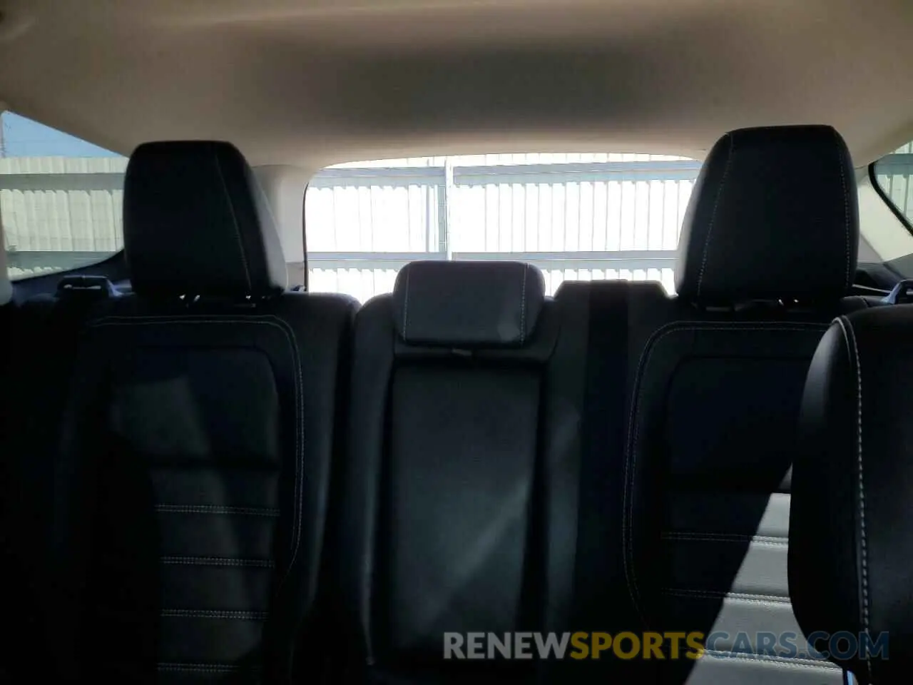 10 Photograph of a damaged car 1FMCU9HD4KUA29036 FORD ESCAPE 2019