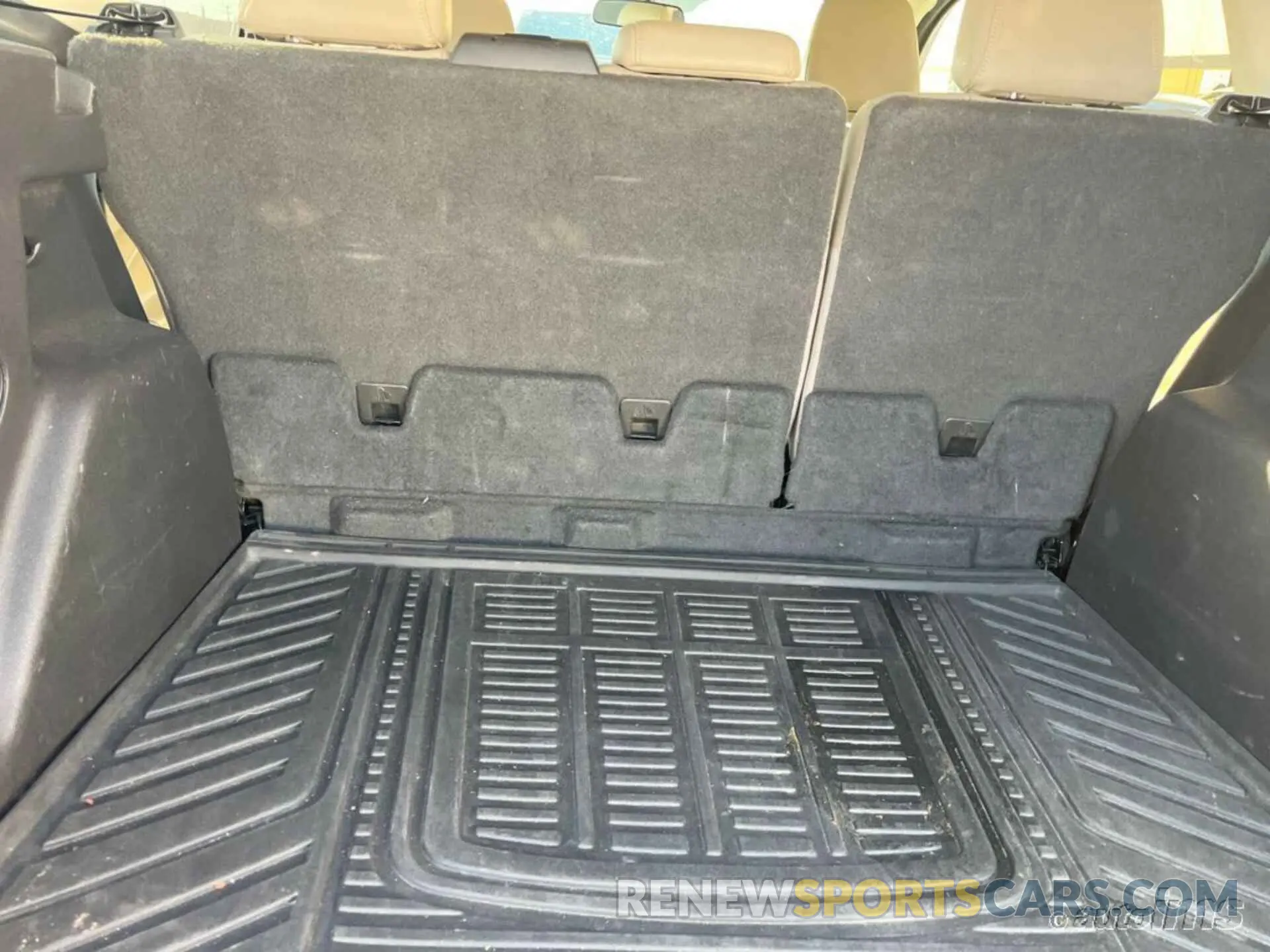 7 Photograph of a damaged car 1FMCU9HD4KUA72629 FORD ESCAPE 2019