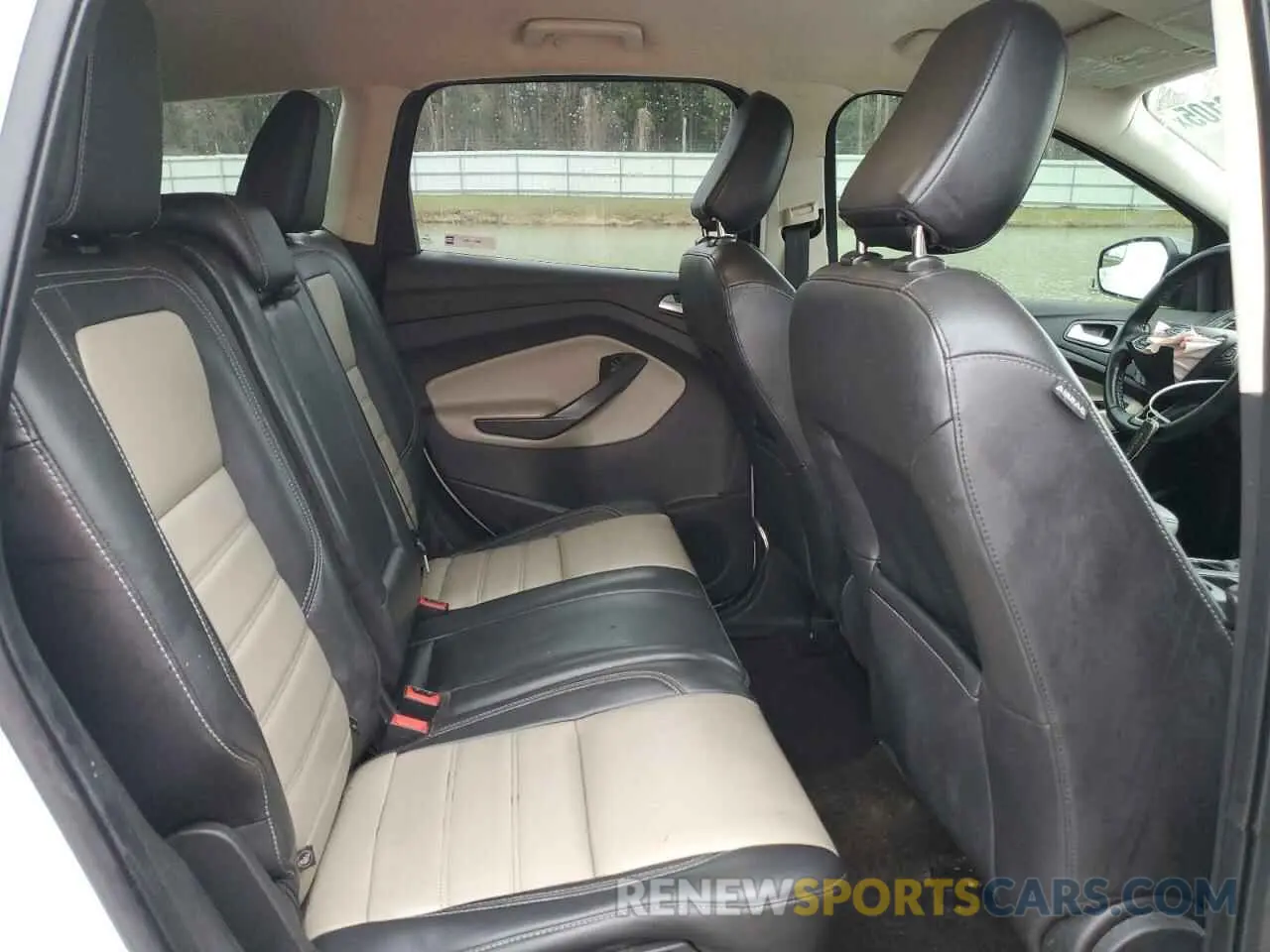 12 Photograph of a damaged car 1FMCU9HD4KUA76213 FORD ESCAPE 2019