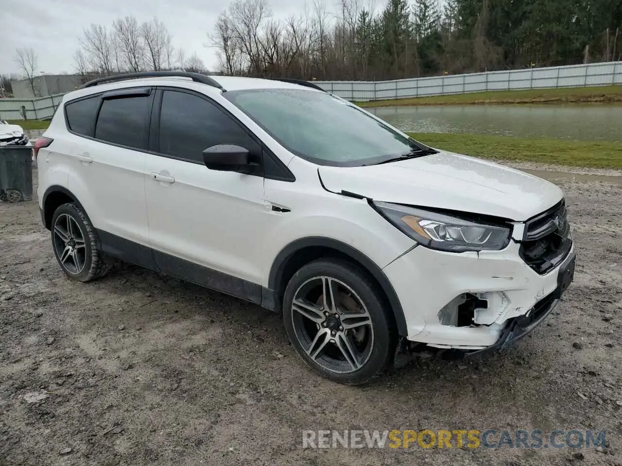 4 Photograph of a damaged car 1FMCU9HD4KUA76213 FORD ESCAPE 2019