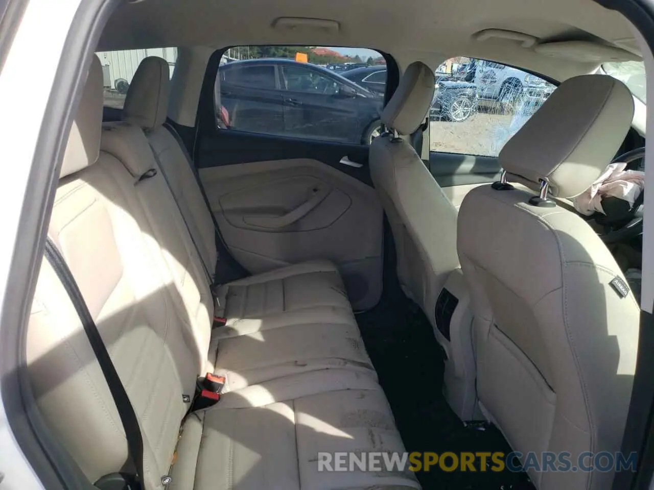 10 Photograph of a damaged car 1FMCU9HD4KUB17729 FORD ESCAPE 2019