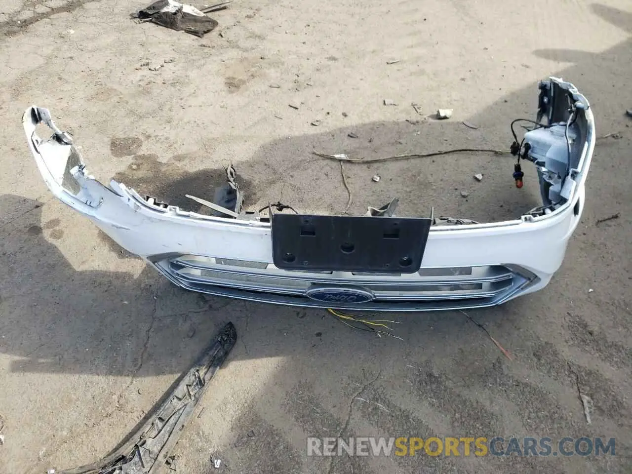 14 Photograph of a damaged car 1FMCU9HD4KUB17729 FORD ESCAPE 2019