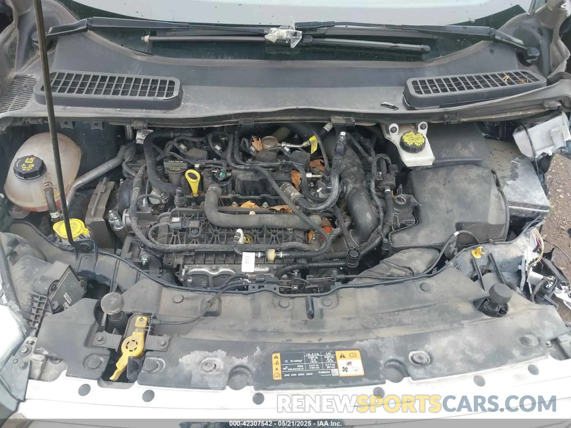 10 Photograph of a damaged car 1FMCU9HD4KUC01419 FORD ESCAPE 2019