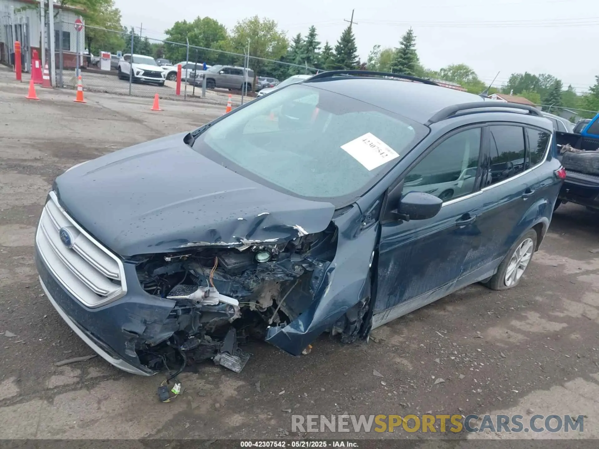 2 Photograph of a damaged car 1FMCU9HD4KUC01419 FORD ESCAPE 2019