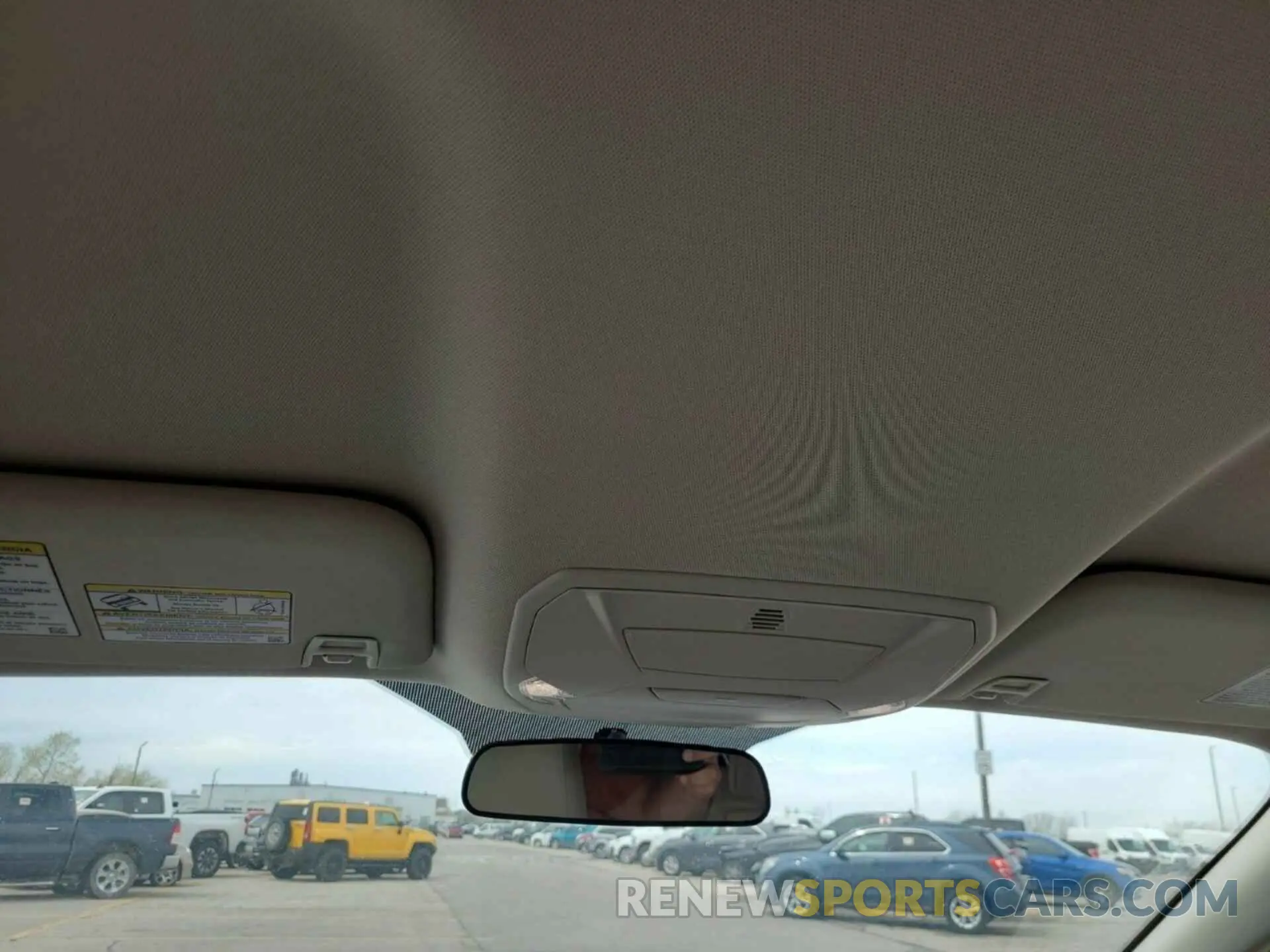 4 Photograph of a damaged car 1FMCU9HD4KUC07849 FORD ESCAPE 2019