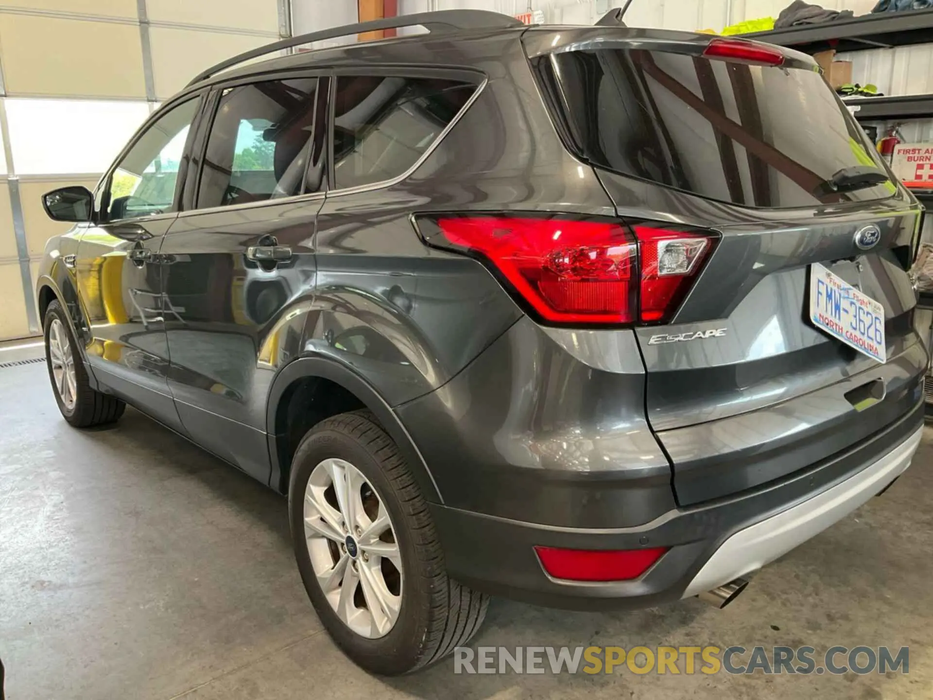 12 Photograph of a damaged car 1FMCU9HD4KUC35926 FORD ESCAPE 2019