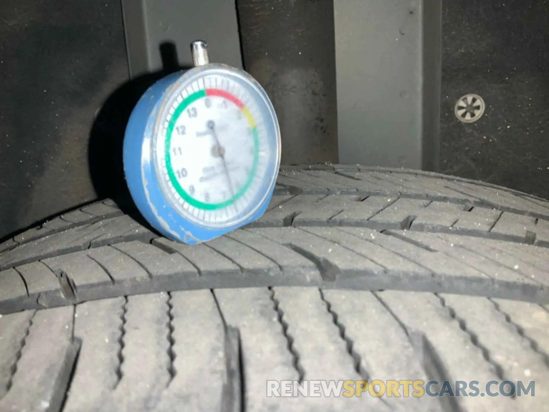 2 Photograph of a damaged car 1FMCU9HD4KUC35926 FORD ESCAPE 2019