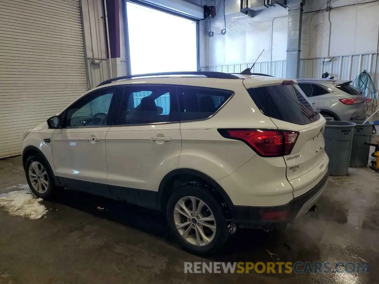 2 Photograph of a damaged car 1FMCU9HD4KUC48319 FORD ESCAPE 2019