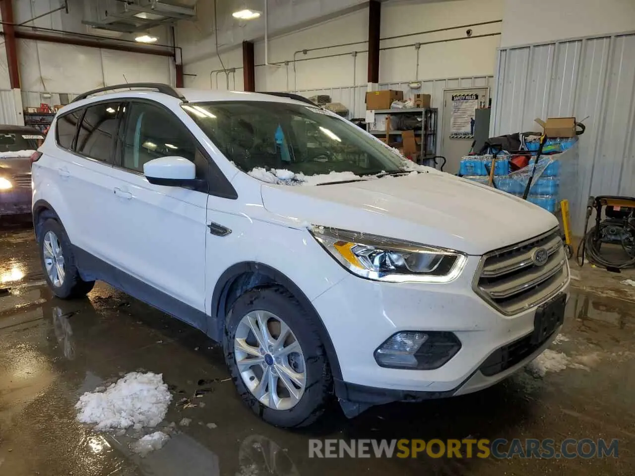 4 Photograph of a damaged car 1FMCU9HD4KUC48319 FORD ESCAPE 2019