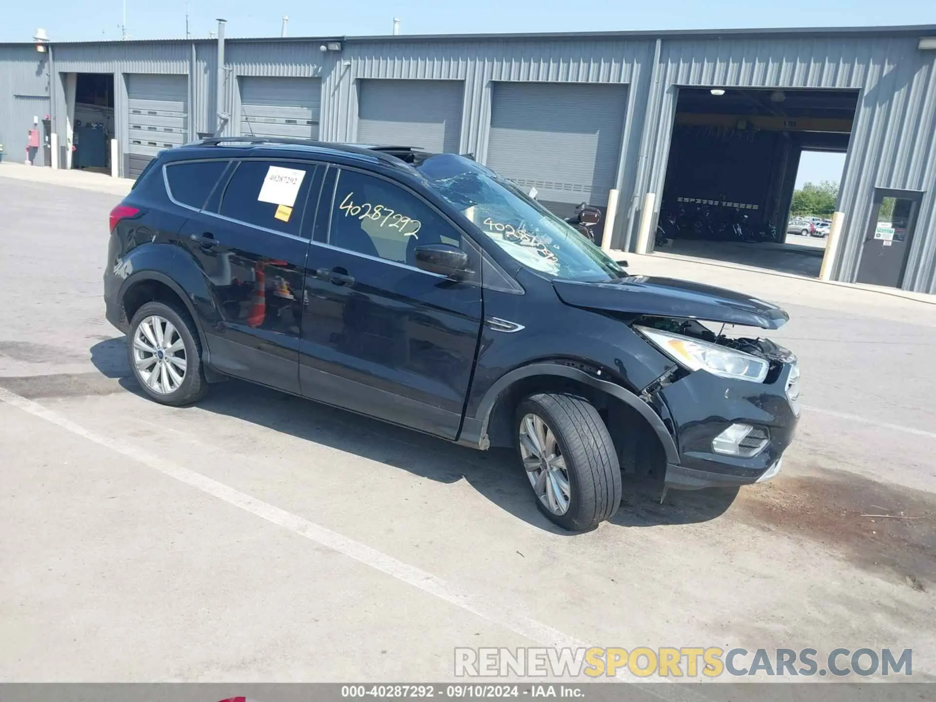 1 Photograph of a damaged car 1FMCU9HD5KUA01097 FORD ESCAPE 2019