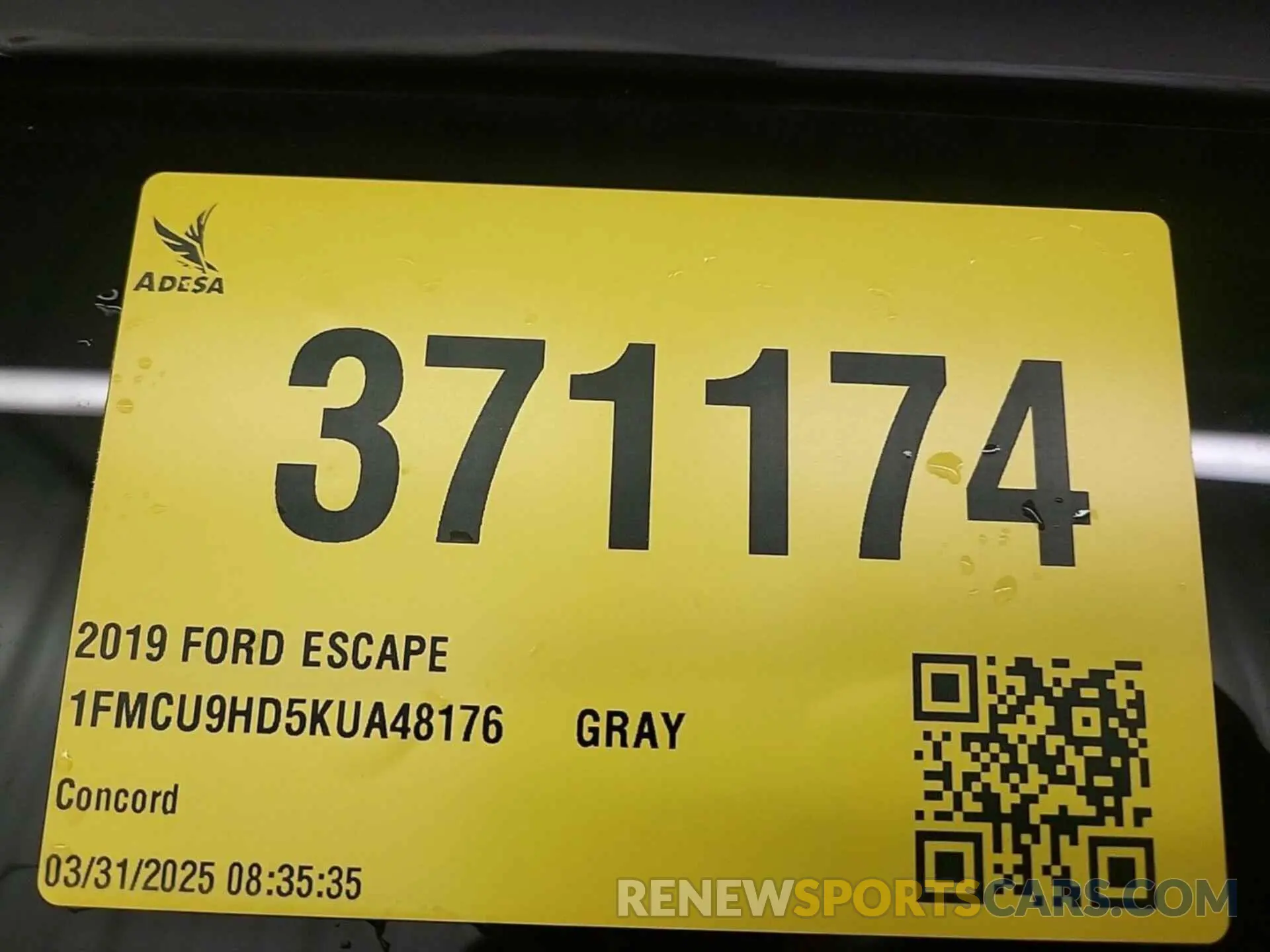 14 Photograph of a damaged car 1FMCU9HD5KUA48176 FORD ESCAPE 2019