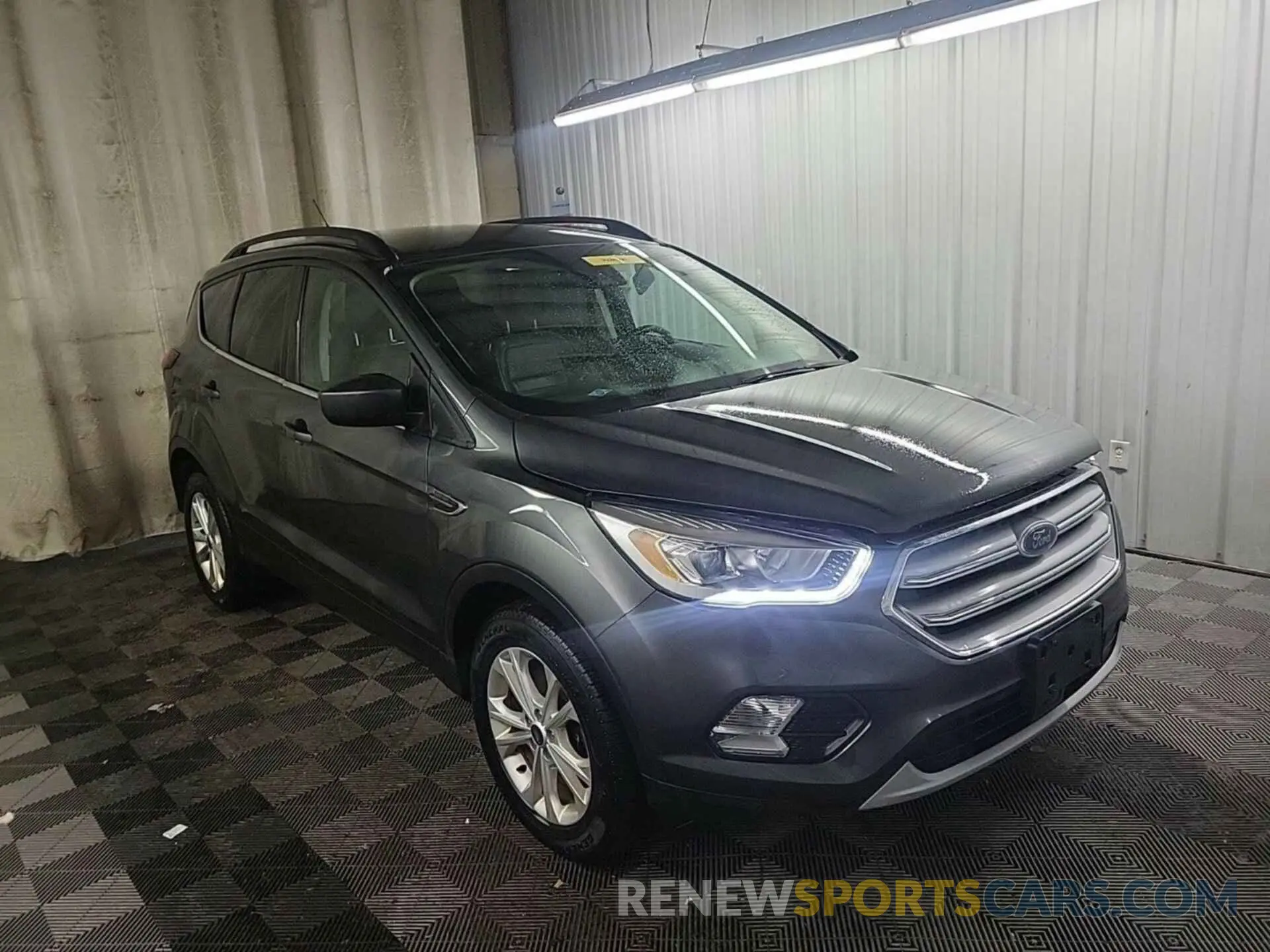 35 Photograph of a damaged car 1FMCU9HD5KUA48176 FORD ESCAPE 2019
