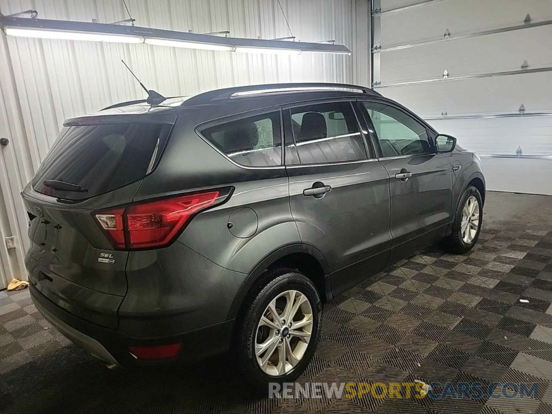 42 Photograph of a damaged car 1FMCU9HD5KUA48176 FORD ESCAPE 2019