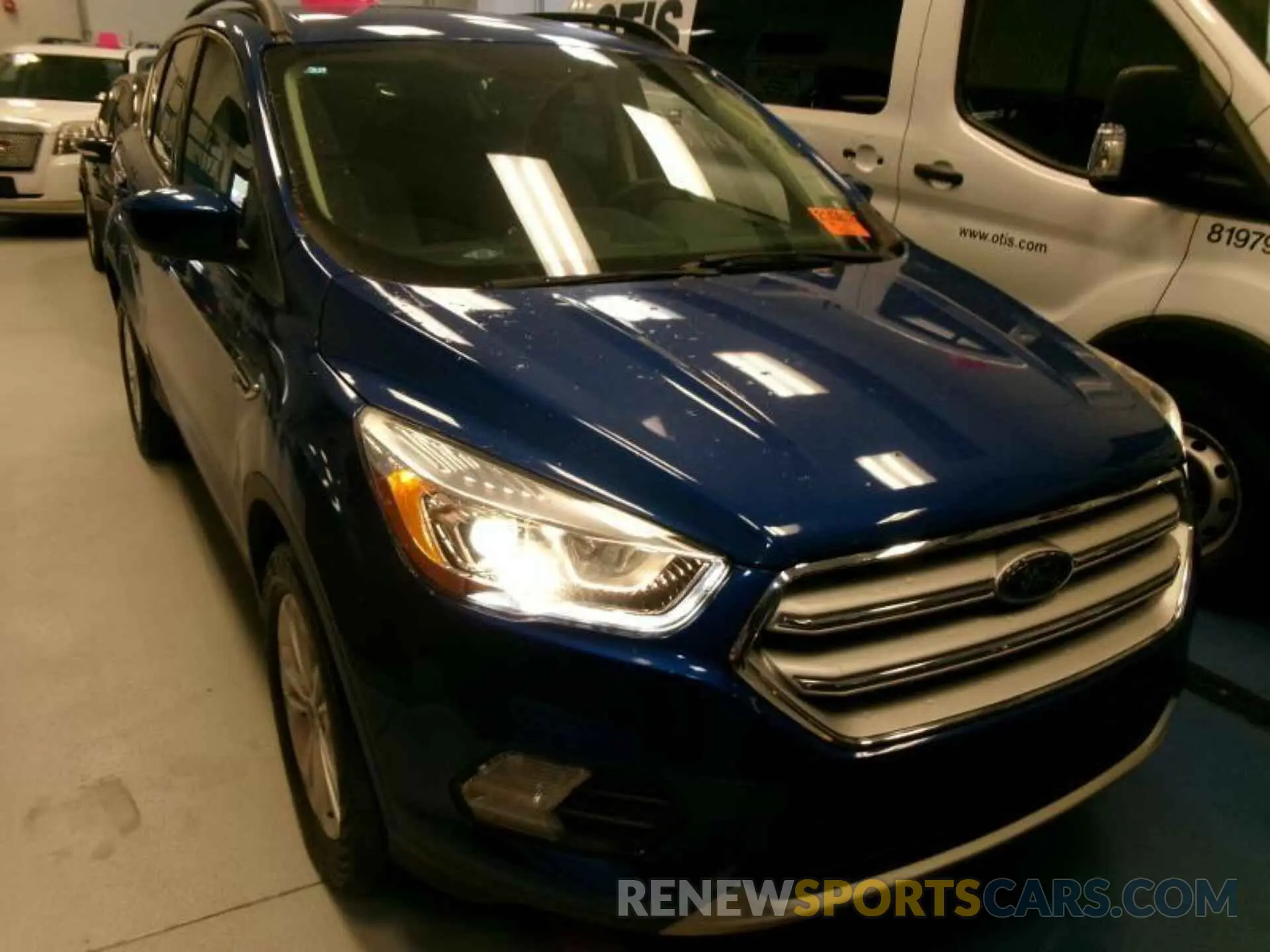 8 Photograph of a damaged car 1FMCU9HD5KUA65527 FORD ESCAPE 2019