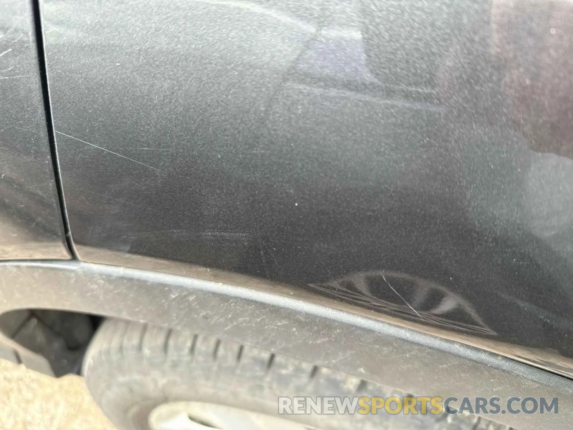 17 Photograph of a damaged car 1FMCU9HD5KUA65592 FORD ESCAPE 2019