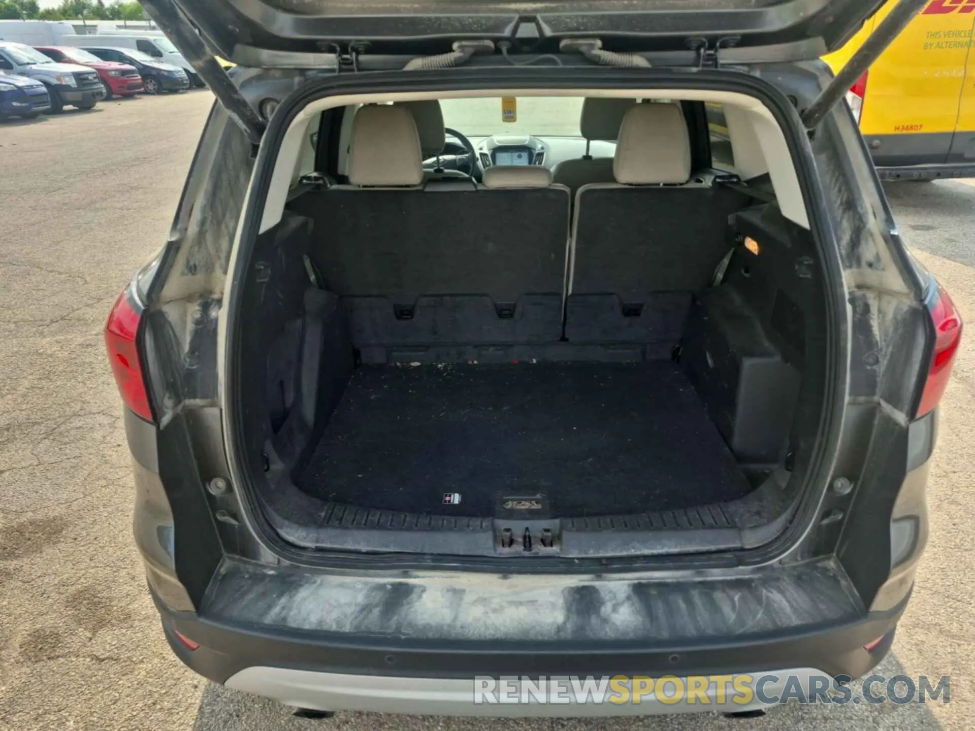 22 Photograph of a damaged car 1FMCU9HD5KUA65592 FORD ESCAPE 2019