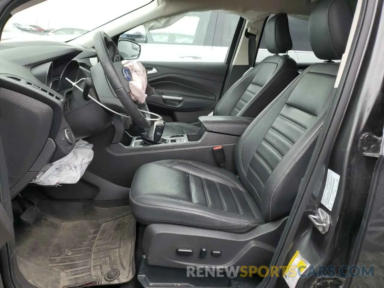 7 Photograph of a damaged car 1FMCU9HD5KUA79959 FORD ESCAPE 2019
