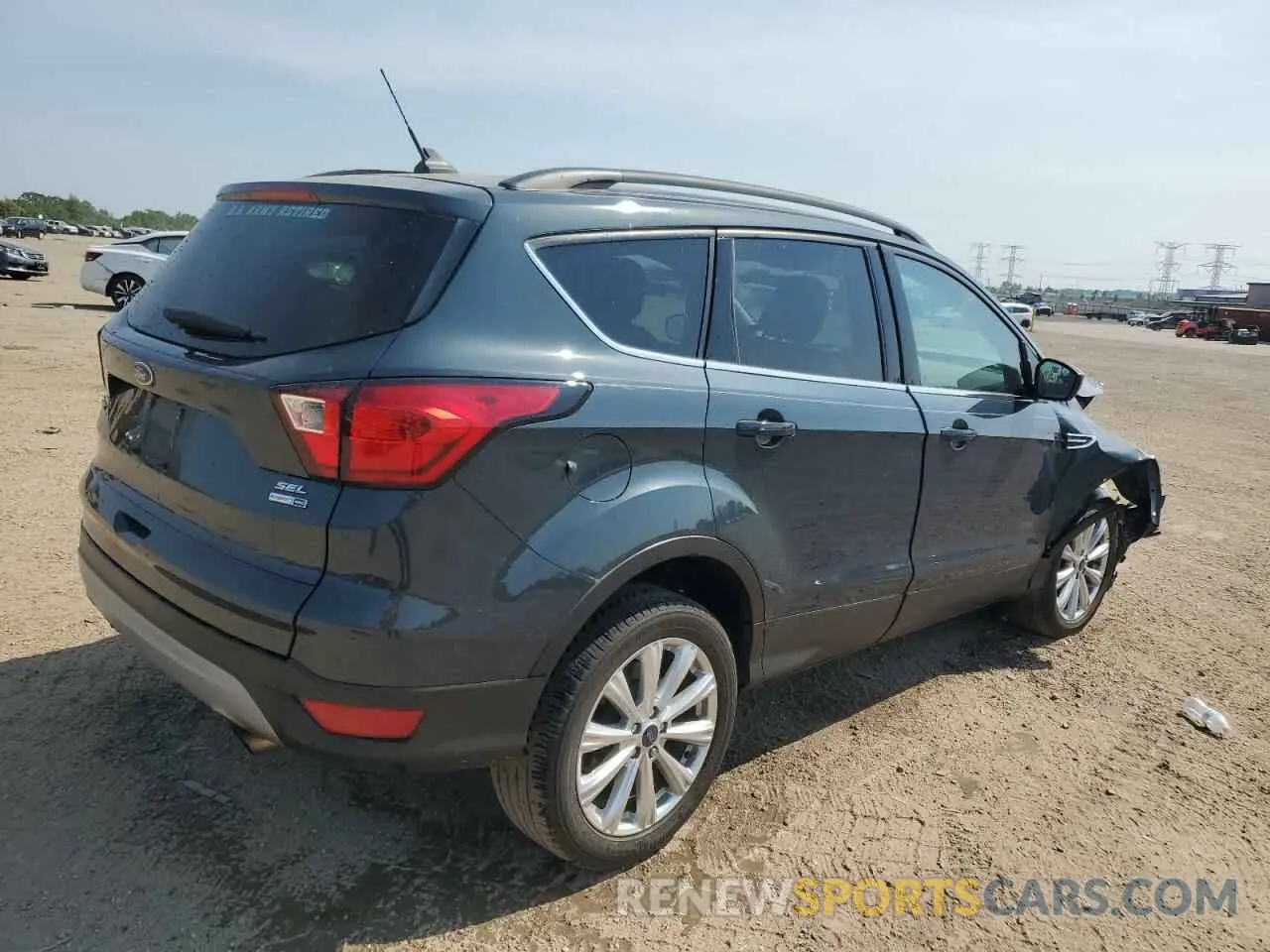 3 Photograph of a damaged car 1FMCU9HD5KUA92355 FORD ESCAPE 2019