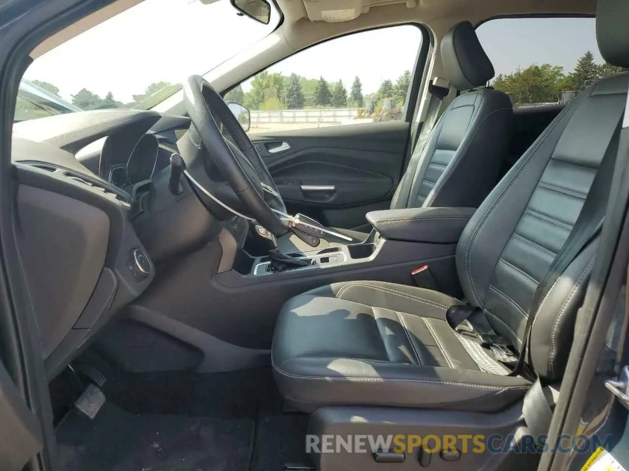 7 Photograph of a damaged car 1FMCU9HD5KUA92355 FORD ESCAPE 2019