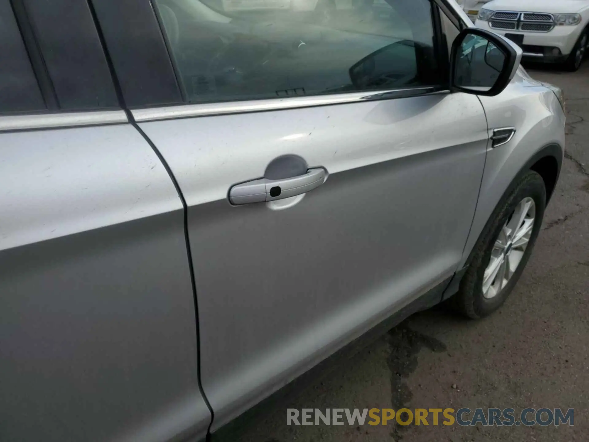 14 Photograph of a damaged car 1FMCU9HD5KUB11888 FORD ESCAPE 2019