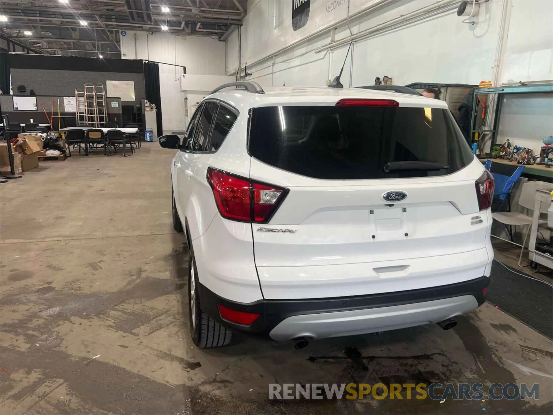 22 Photograph of a damaged car 1FMCU9HD5KUC07956 FORD ESCAPE 2019