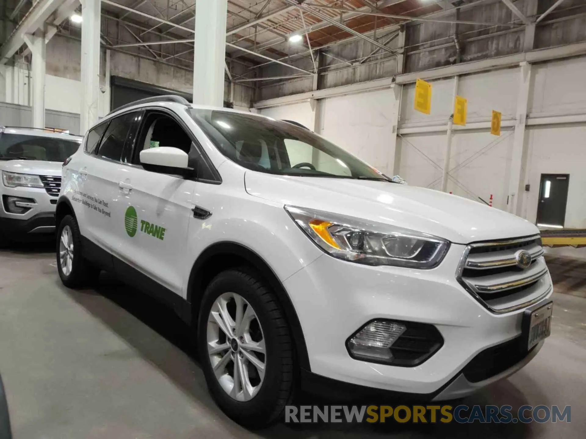 27 Photograph of a damaged car 1FMCU9HD5KUC07956 FORD ESCAPE 2019