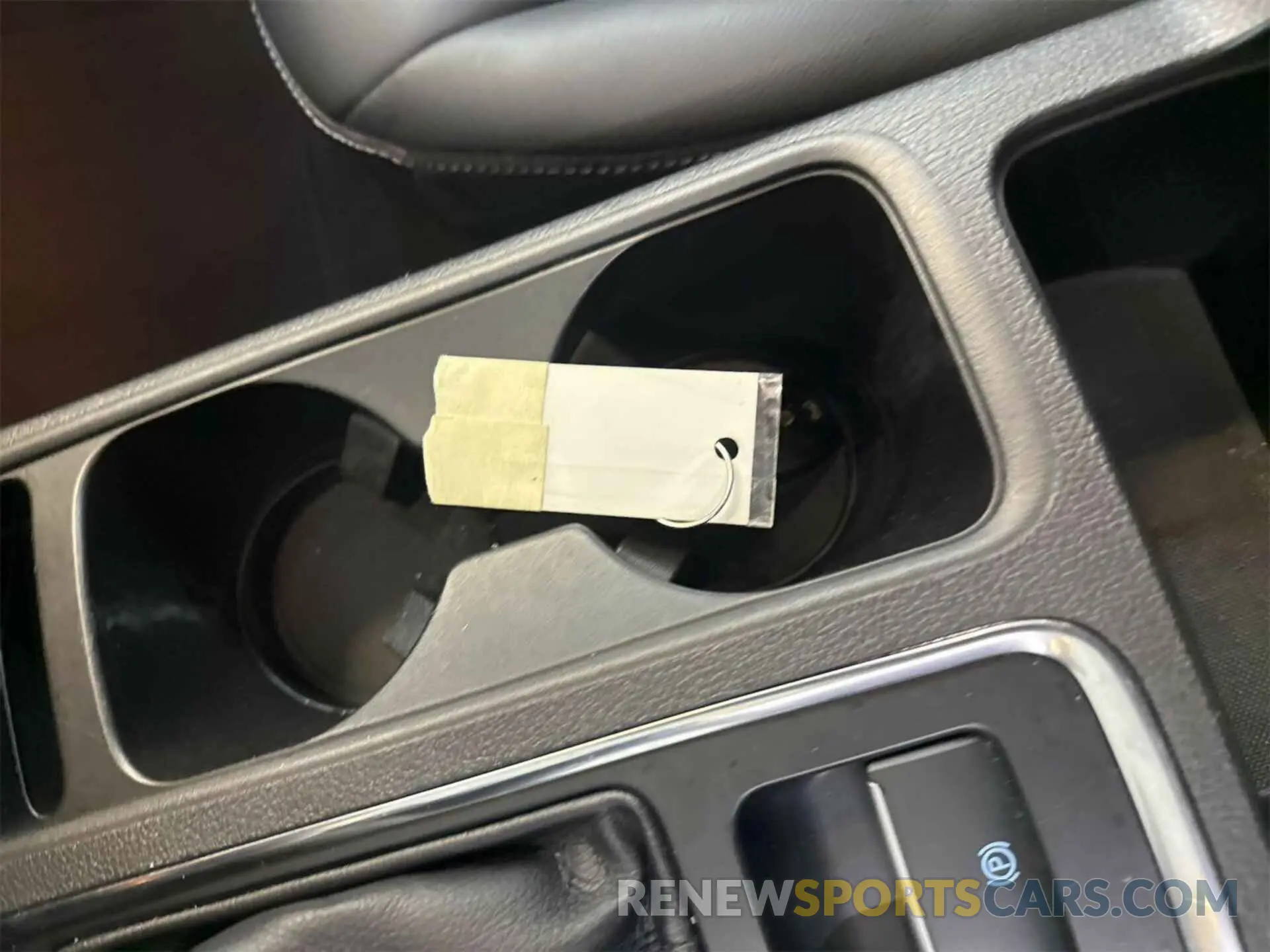 6 Photograph of a damaged car 1FMCU9HD5KUC07956 FORD ESCAPE 2019